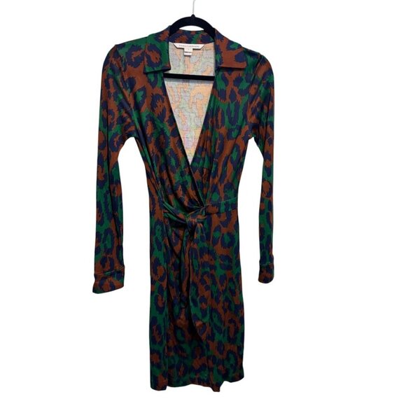 Diane Von Furstenberg Savahanna Silk Faux Wrap Animal Print Dress - Picture 2 of 12